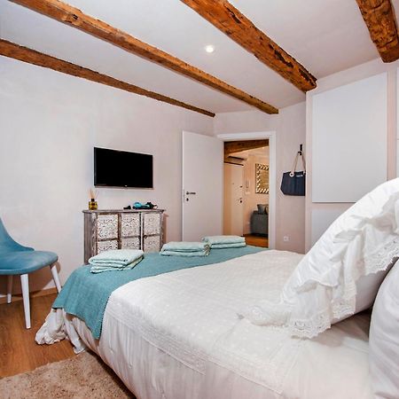 Apartments Casa De Amicis Ρόβινι Δωμάτιο φωτογραφία