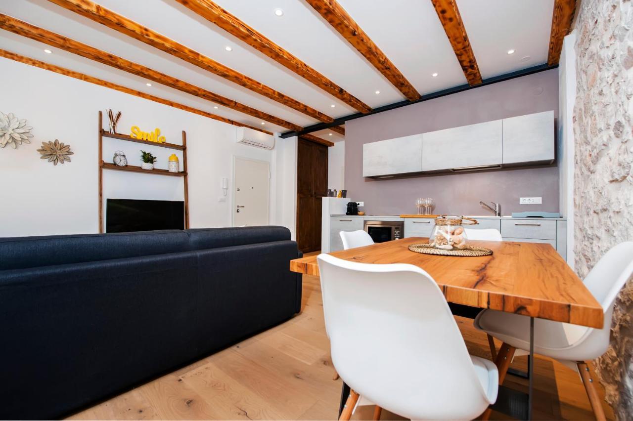 Apartments Casa De Amicis Ρόβινι Εξωτερικό φωτογραφία